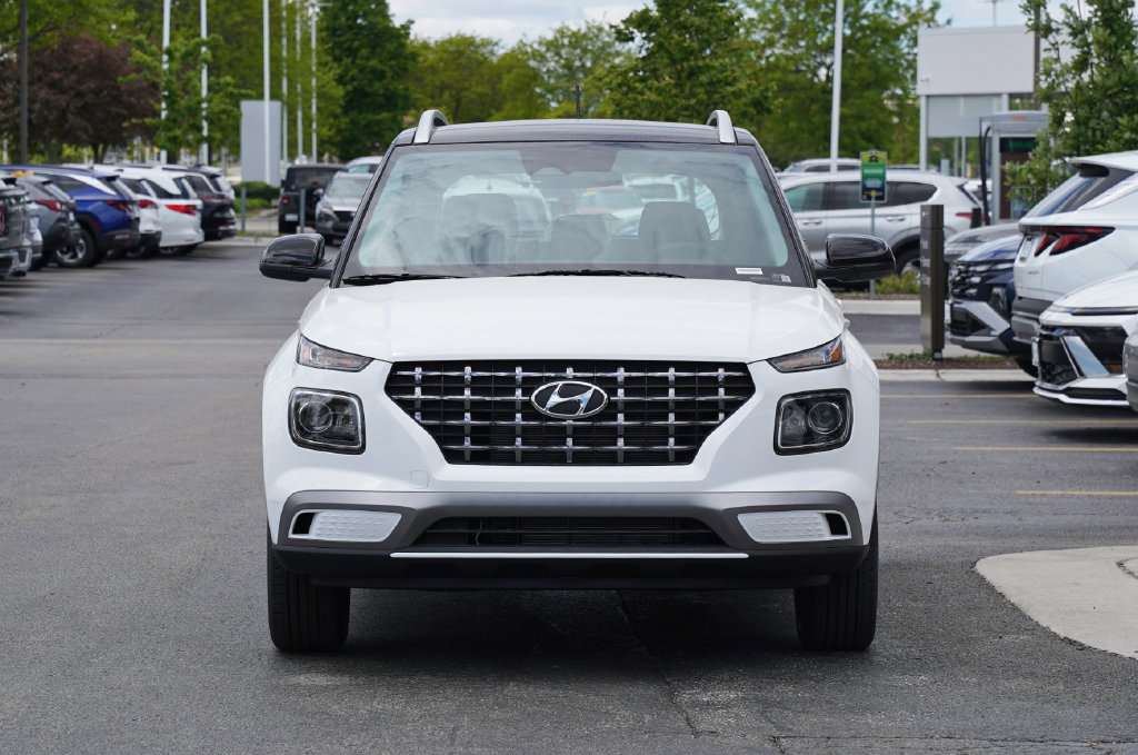 New 2026 Hyundai Venue SEL w/Two-Tone Roof SUV