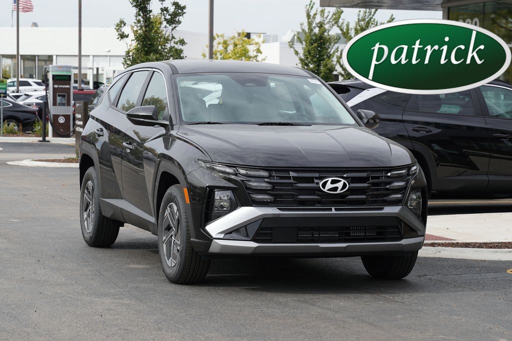 New 2026 Hyundai Tucson Hybrid Blue SE SUV