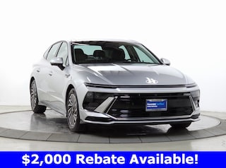 Used 2025 Hyundai Sonata Hybrid Limited Sedan for sale near Naperville, Hoffman Estates & Aurora IL