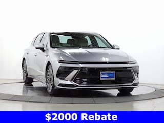Used 2025 Hyundai Sonata Hybrid Limited Sedan for sale near Naperville, Hoffman Estates & Aurora IL