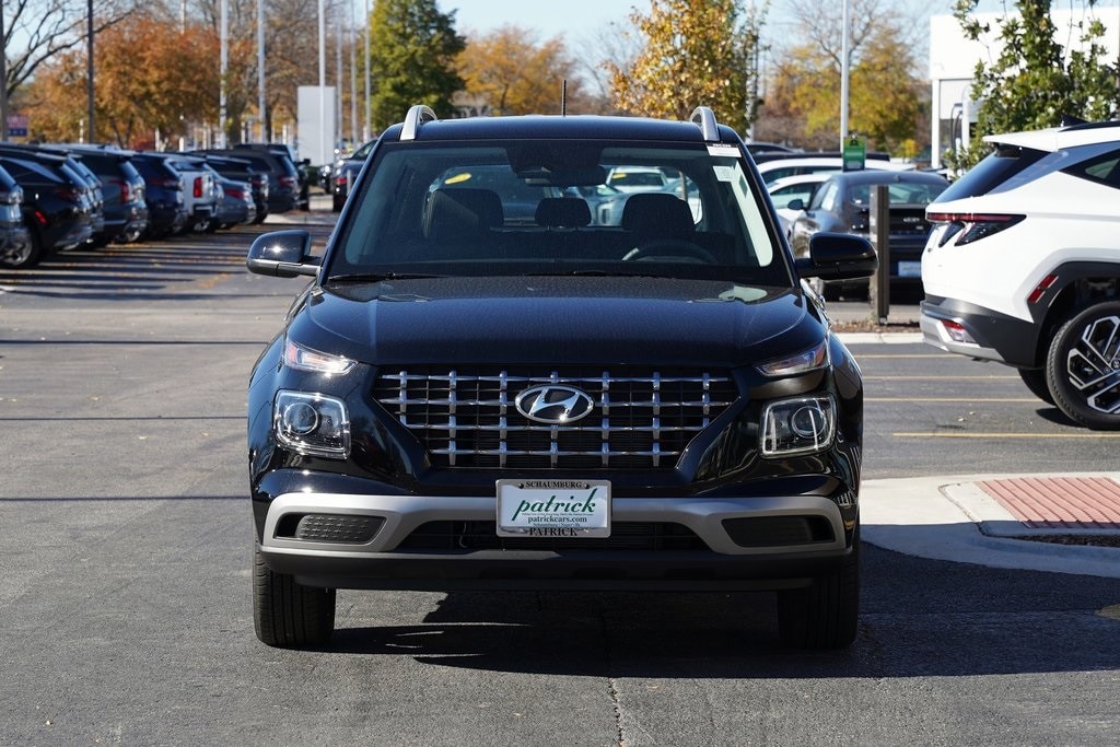 New 2025 Hyundai Venue SEL SUV