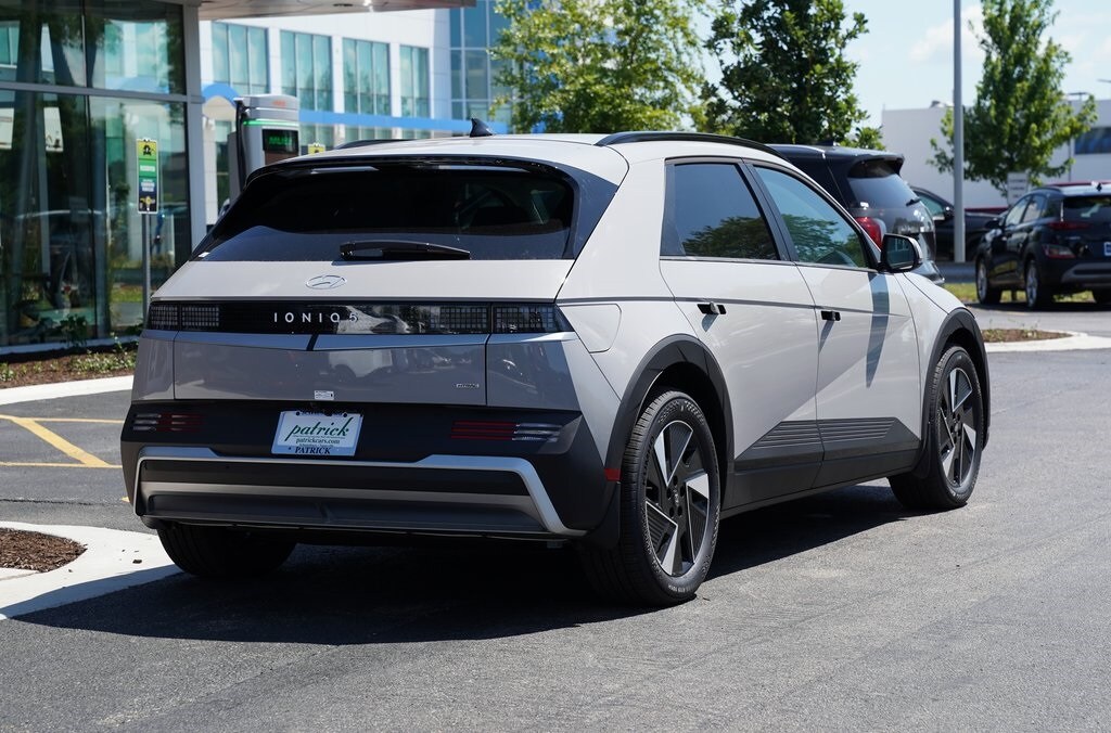 New 2025 Hyundai IONIQ 5 SEL SUV