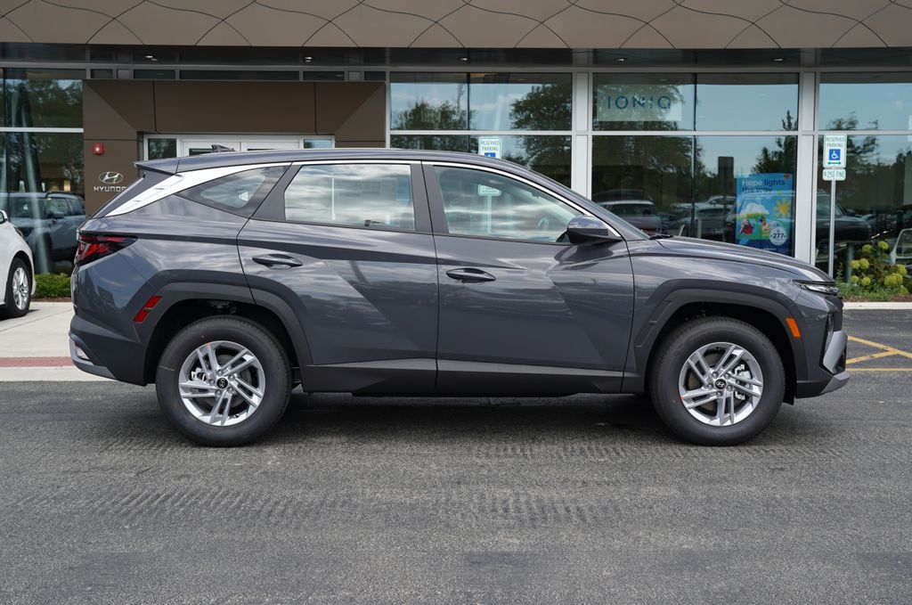 New 2026 Hyundai Tucson SE SUV