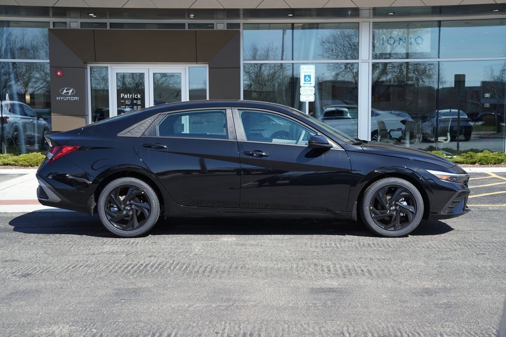New 2026 Hyundai Elantra SEL Sport Sedan