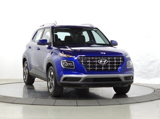 Used 2025 Hyundai Venue Limited SUV for sale near Naperville, Hoffman Estates & Aurora IL