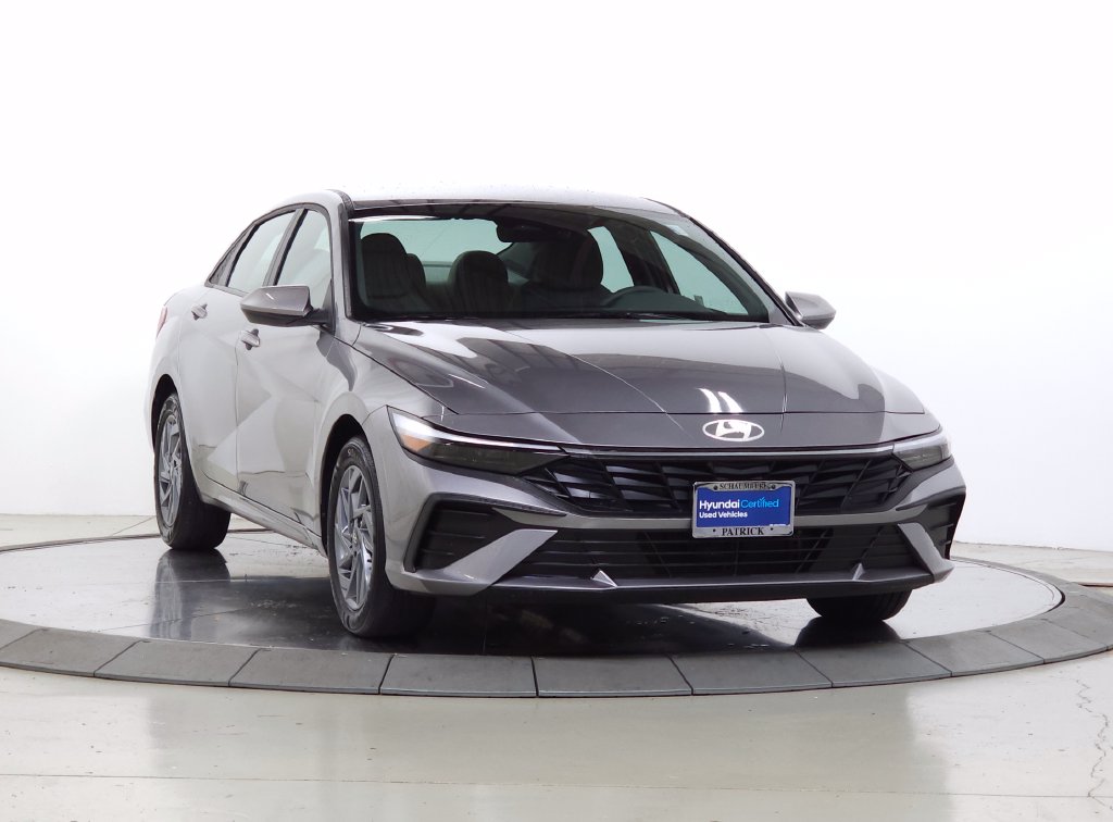  Hyundai Elantra Hybrid
