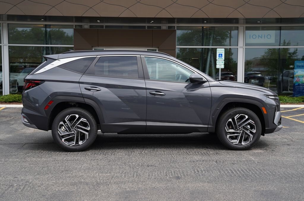New 2026 Hyundai Tucson SEL Plus SUV