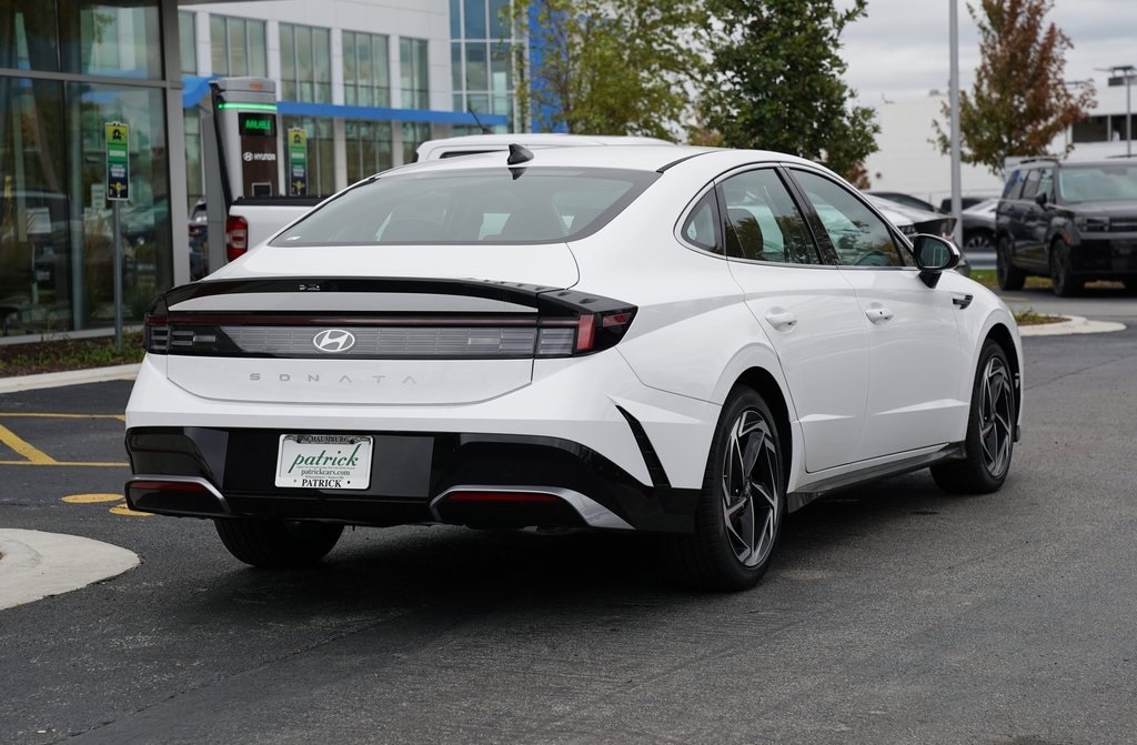 New 2026 Hyundai Sonata SEL Sport Sedan