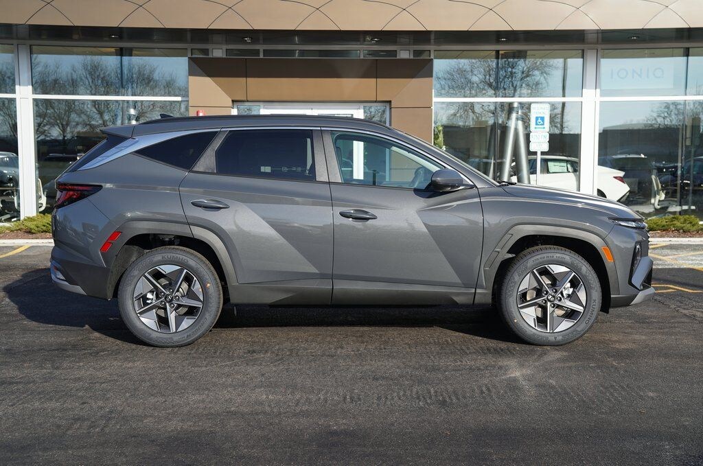 New 2026 Hyundai Tucson SEL SUV