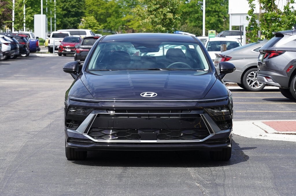 New 2025 Hyundai Sonata SEL Sedan