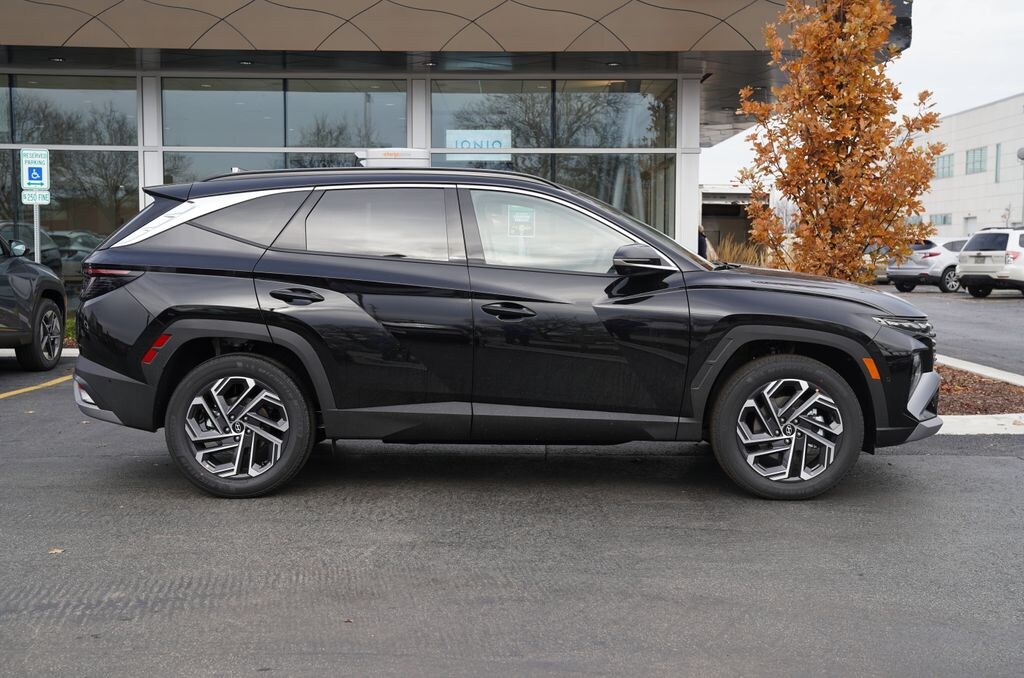 New 2026 Hyundai Tucson Hybrid Limited SUV