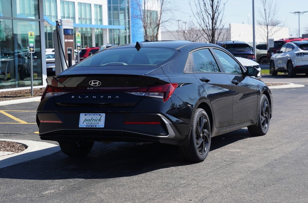 New 2026 Hyundai Elantra SEL Sport Sedan
