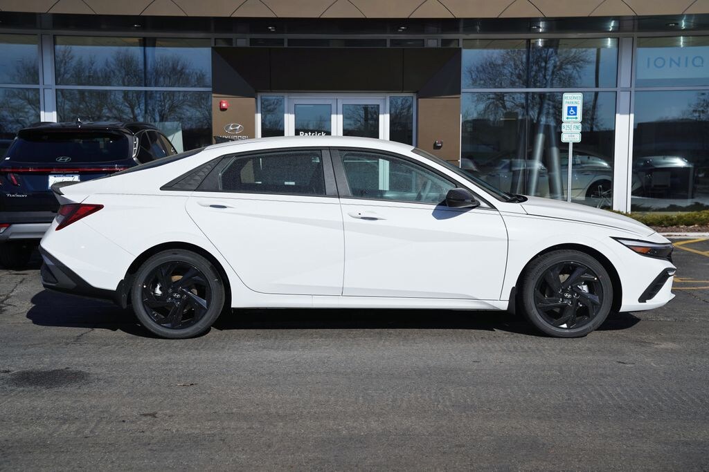 New 2026 Hyundai Elantra SEL Sport Sedan