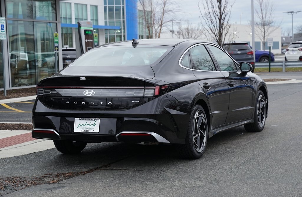 New 2026 Hyundai Sonata SEL Sport Sedan