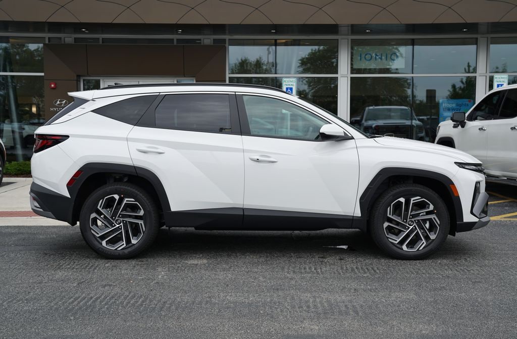 New 2026 Hyundai Tucson SEL Plus SUV