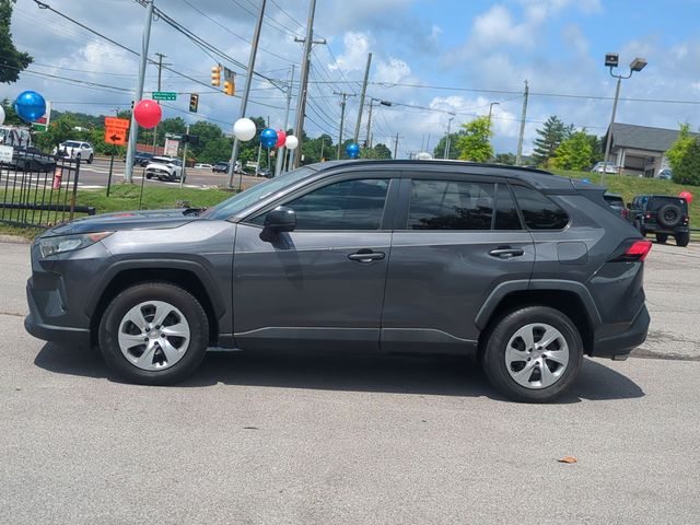 2021 Toyota RAV4 LE - Photo 9