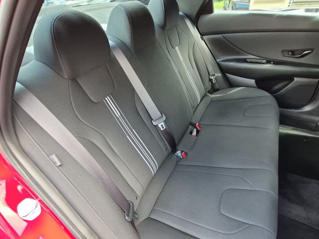 2025 Hyundai Elantra SEL - Photo 19