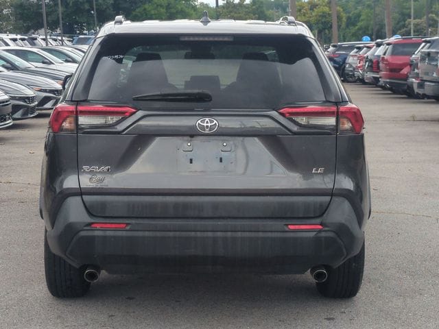 2021 Toyota RAV4 LE - Photo 7