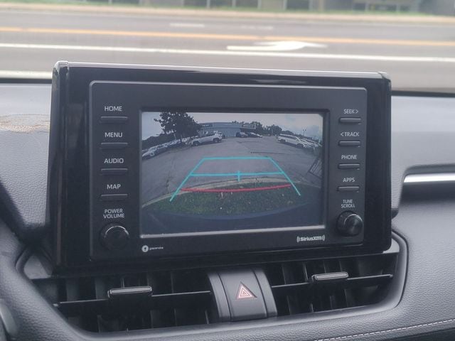 2021 Toyota RAV4 LE - Photo 13