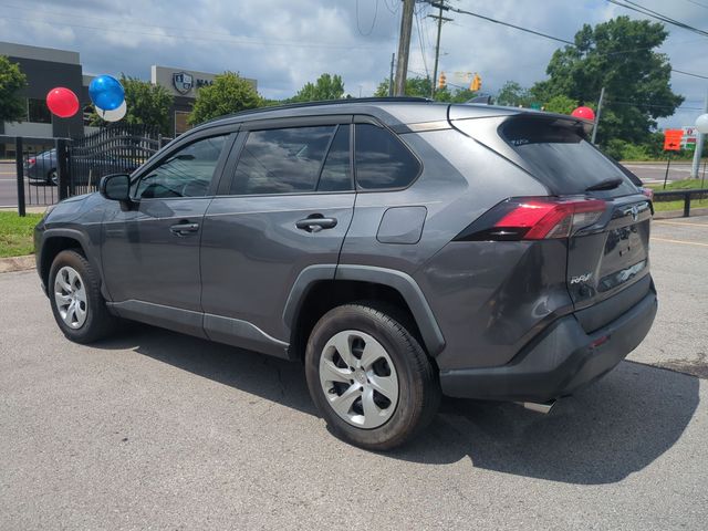 2021 Toyota RAV4 LE - Photo 8