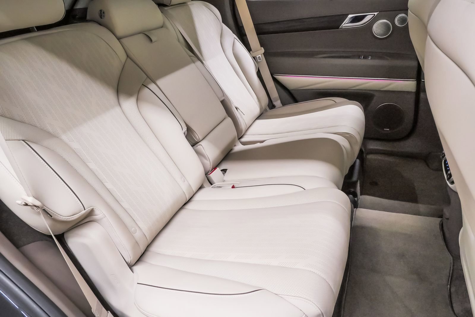 2023 GENESIS GV80 Standard - Photo 12