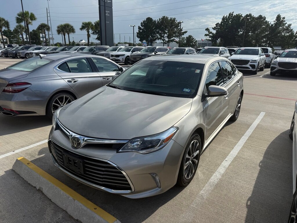 Used 2017 Toyota Avalon XLE XLE