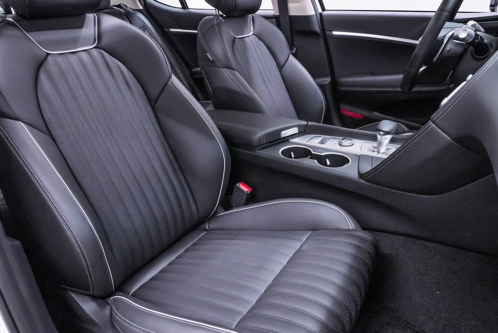2026 GENESIS G70 Prestige - Photo 15