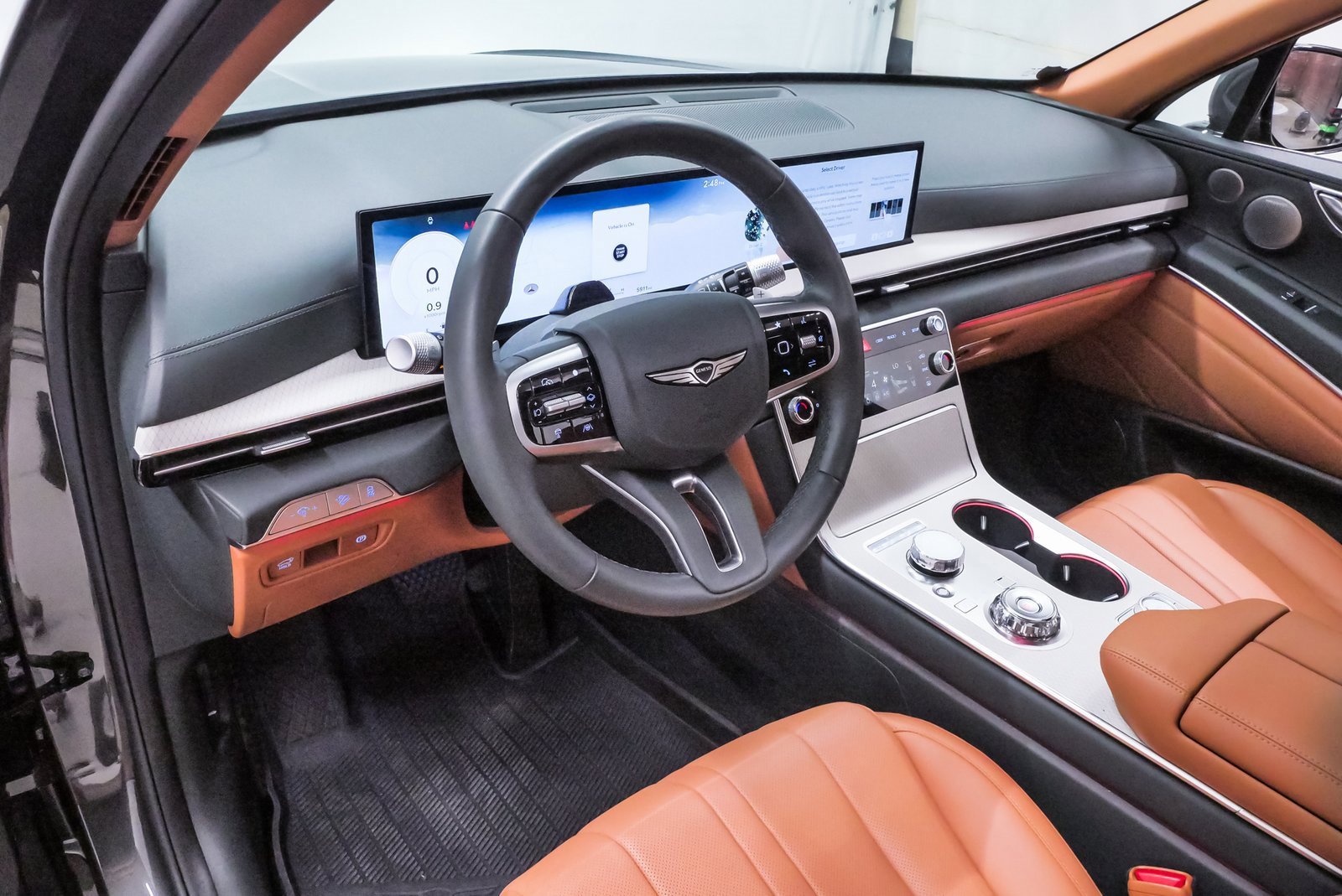 2025 Genesis GV80 2.5T Advanced AWD photo 2