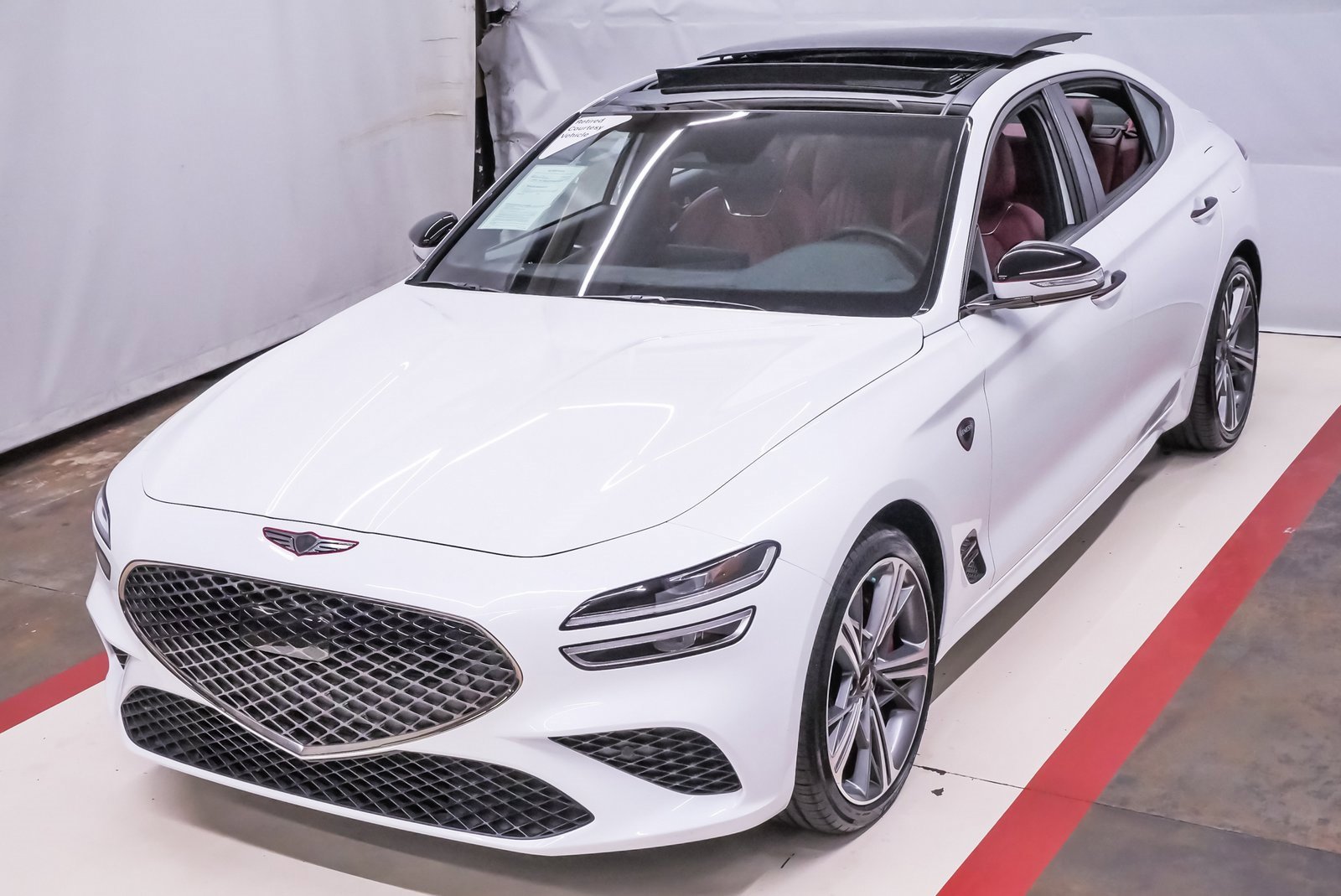 2025 GENESIS G70 Standard's photo