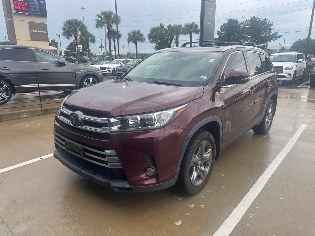 Used 2017 Toyota Highlander Limited Limited V6 FWD