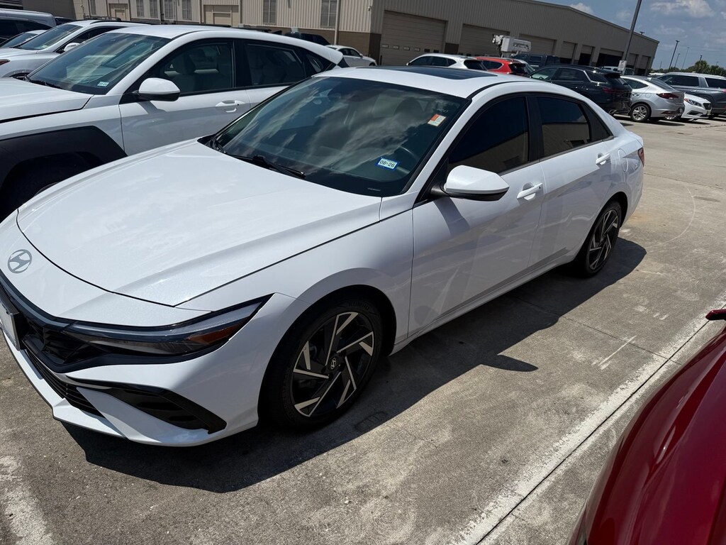 Used 2024 Hyundai Elantra SEL SEL IVT