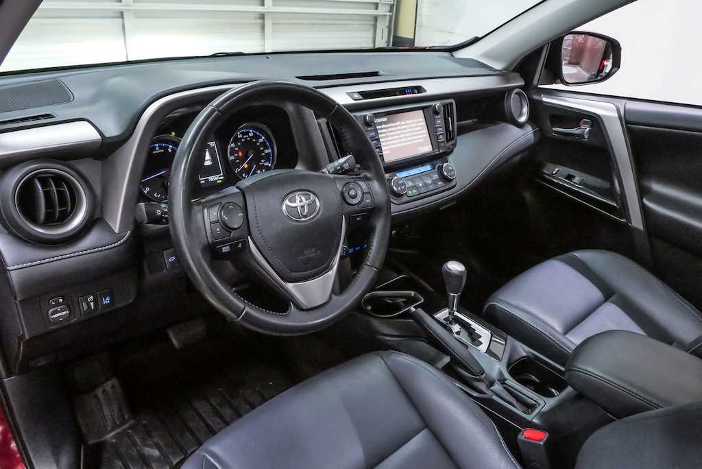 Used 2018 Toyota RAV4 Limited Limited FWD