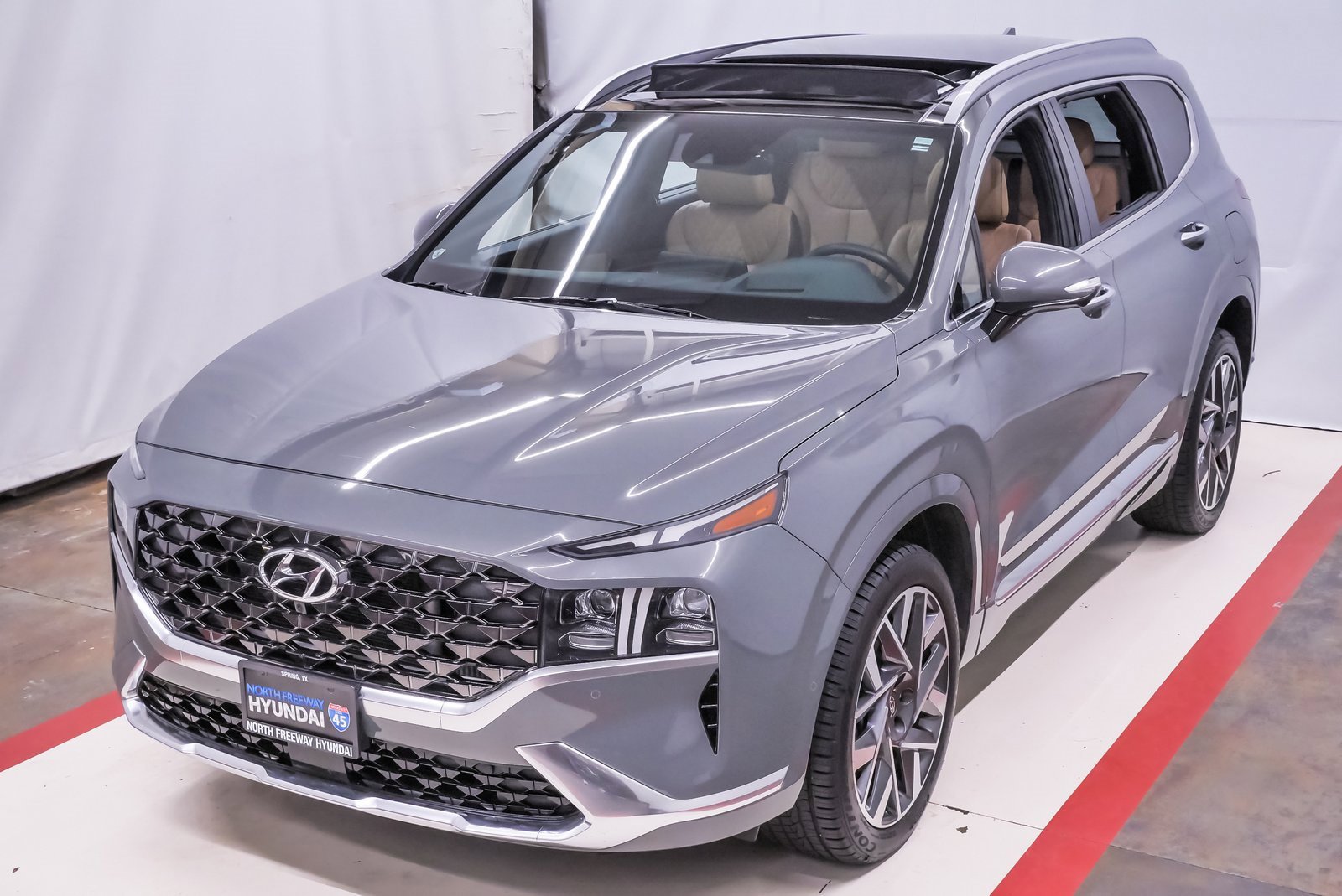 2023 Hyundai Santa Fe Calligraphy's photo