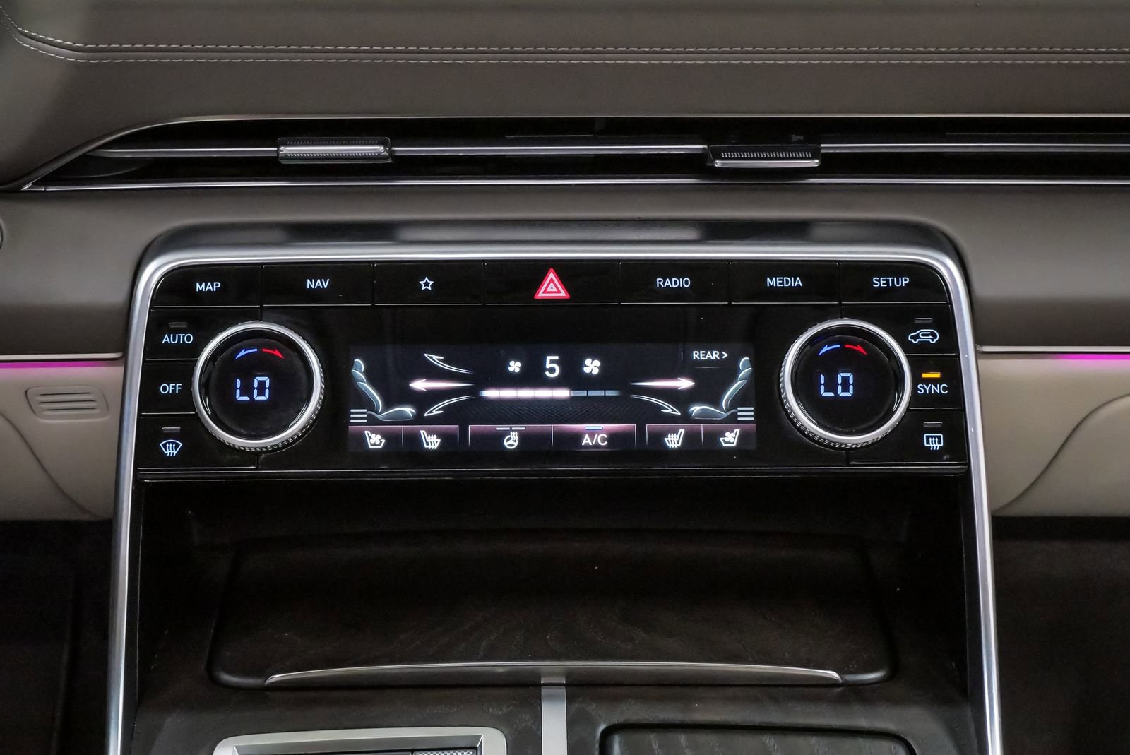 2023 GENESIS GV80 Standard - Photo 18