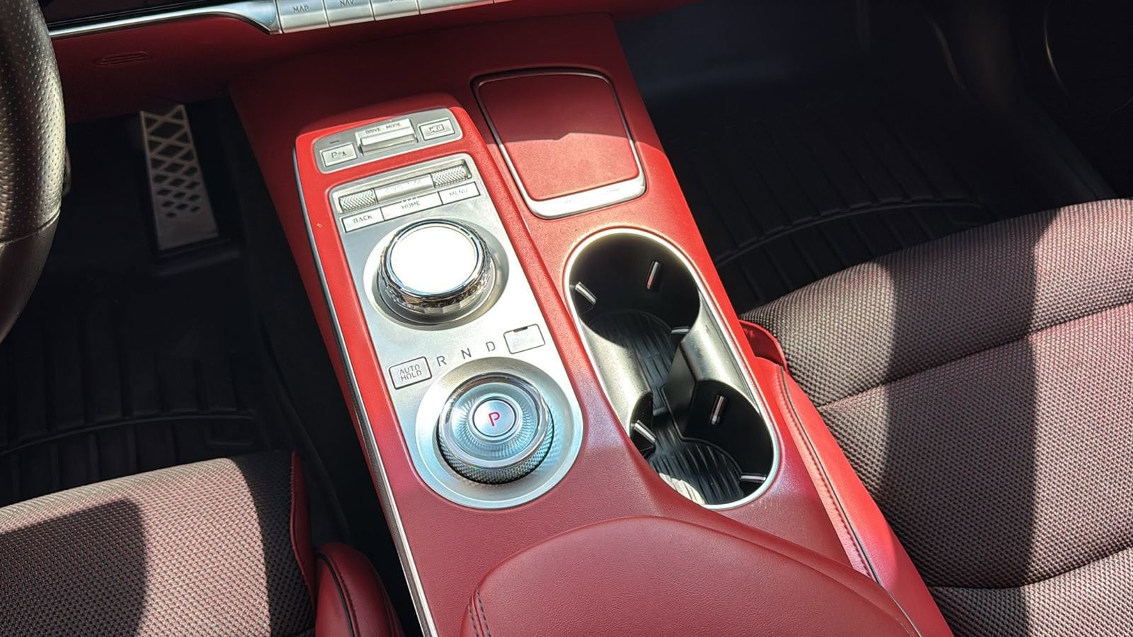 2023 GENESIS GV70 Sport - Photo 19