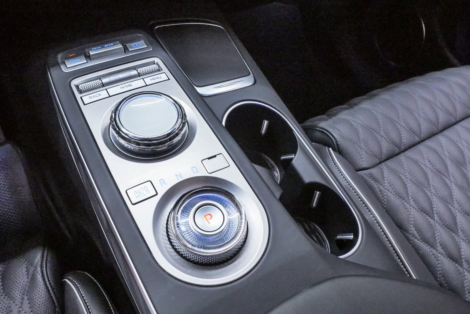 2025 GENESIS GV70 Sport - Photo 18