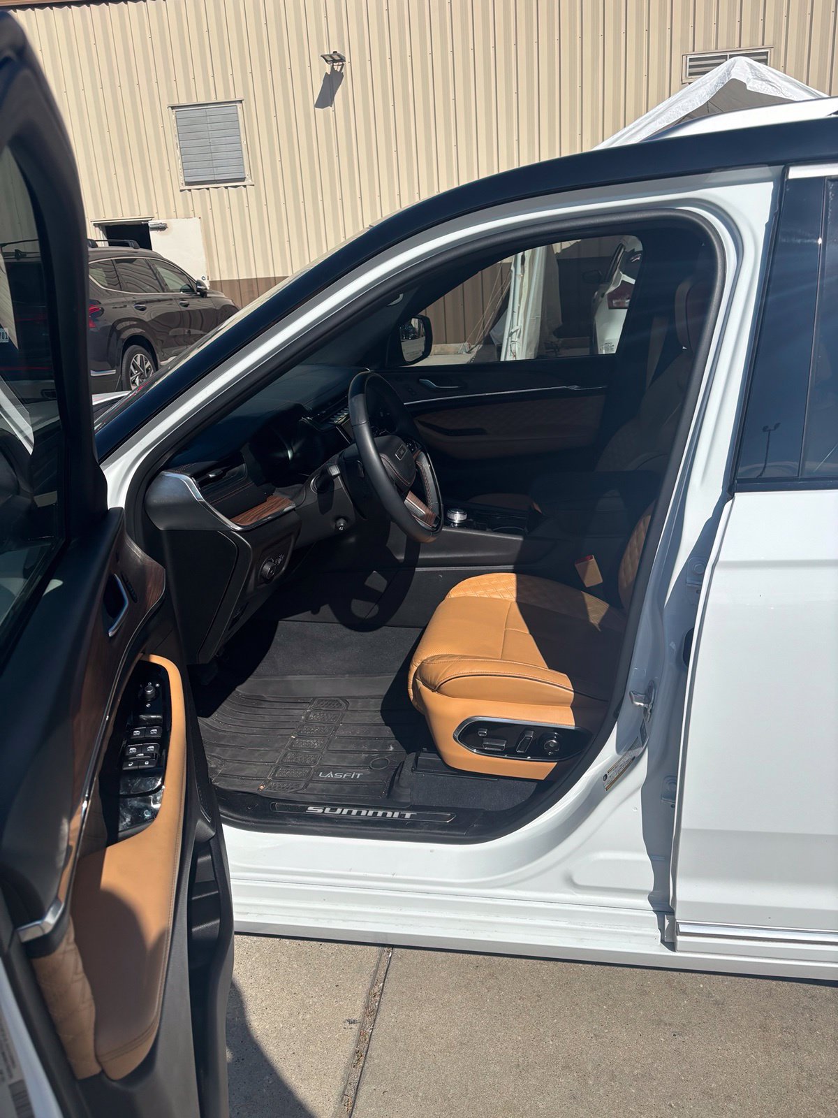 Used 2024 Jeep Grand Cherokee L Summit Summit 4x4