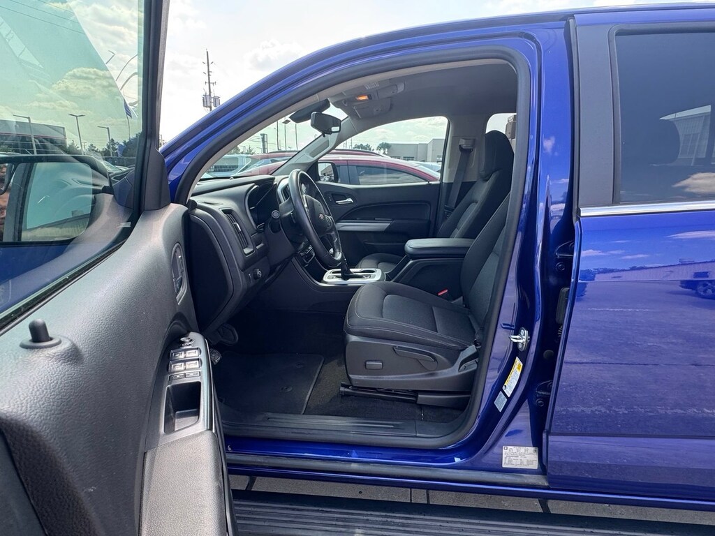Used 2017 Chevrolet Colorado 2WD LT 2WD Crew Cab 128.3 LT