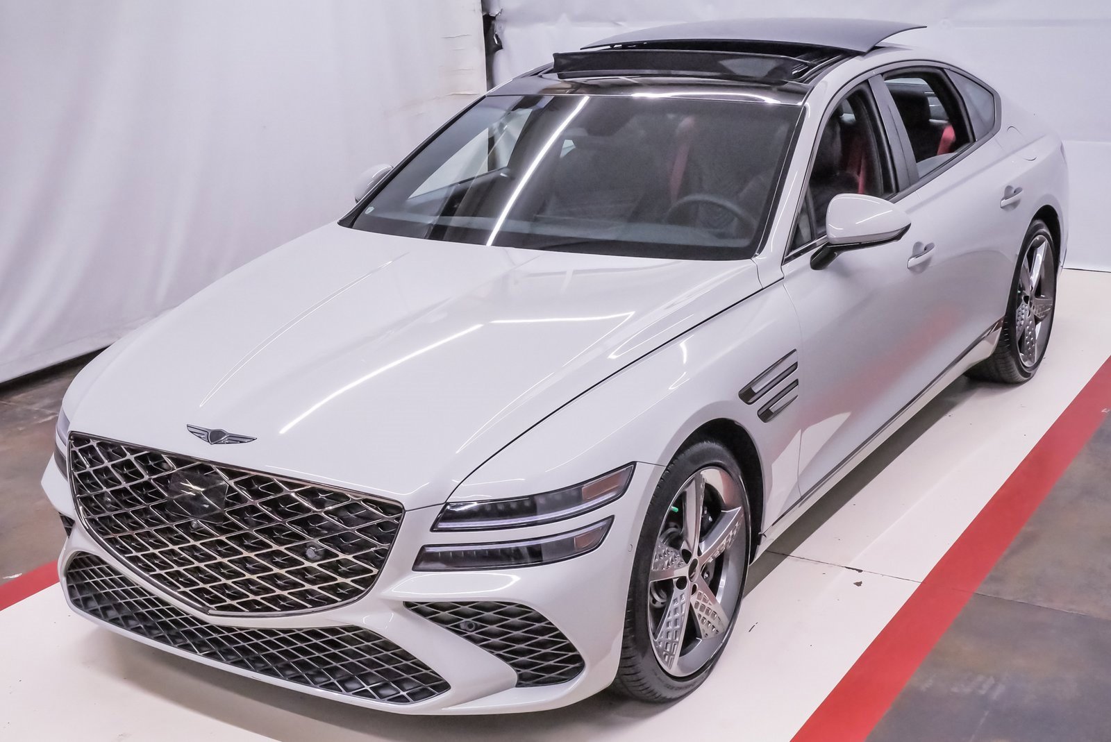 2025 GENESIS G80 Sport Prestige's photo