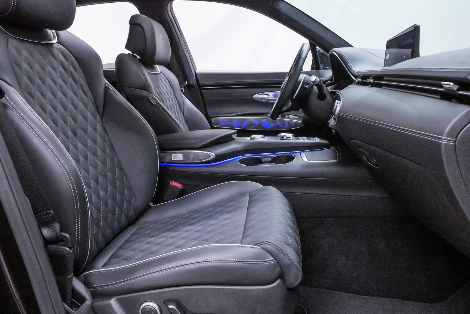 2025 GENESIS GV70 Sport - Photo 14