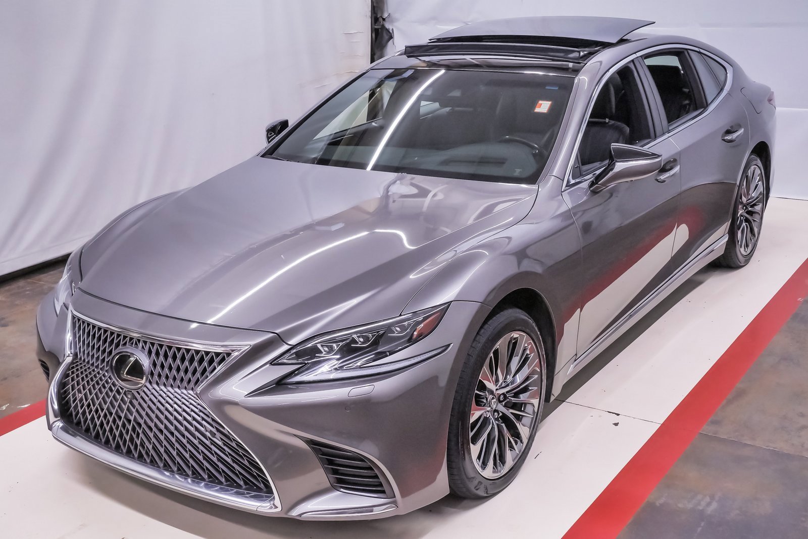 2018 Lexus LS Base's photo