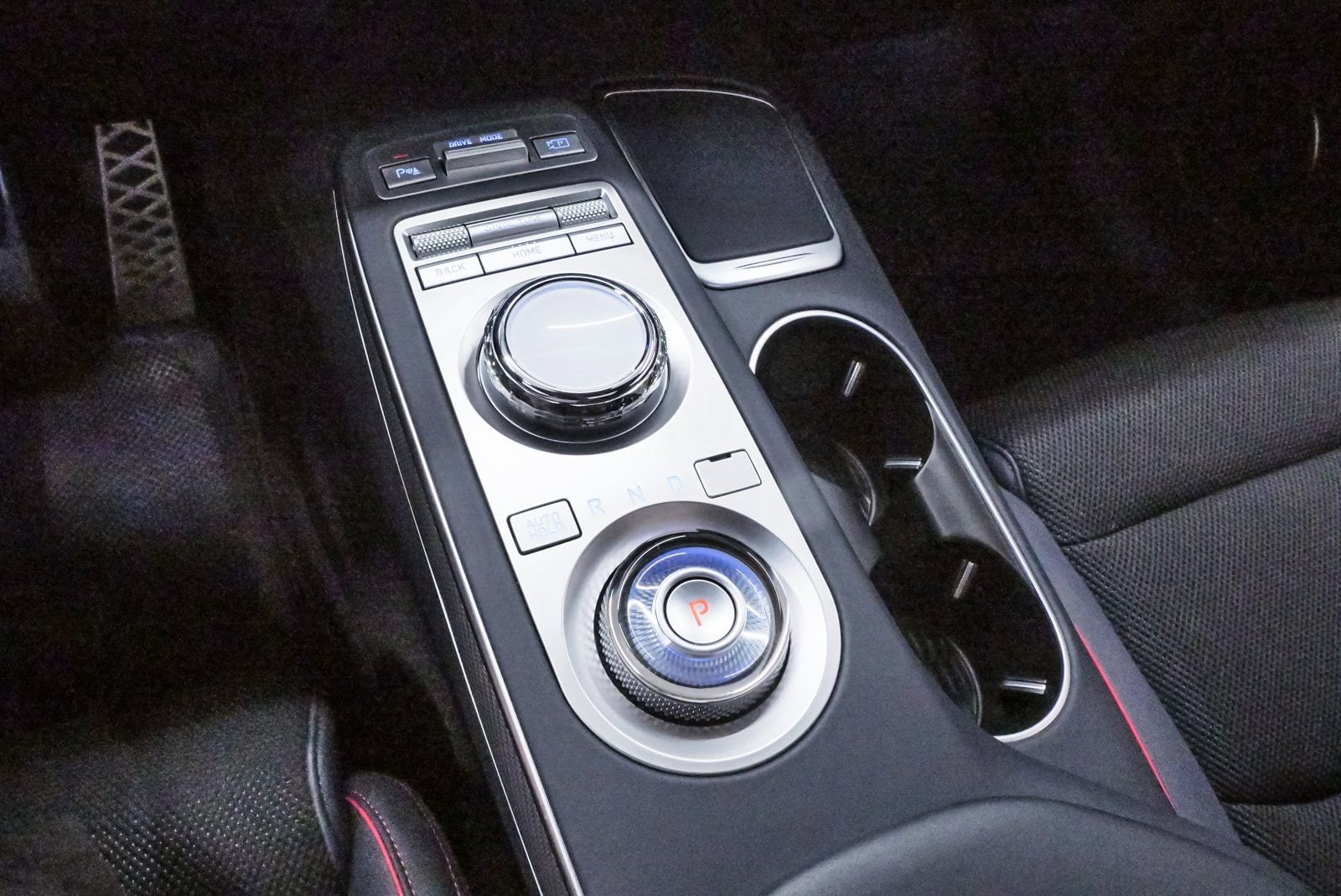 2025 GENESIS GV70 Sport - Photo 18