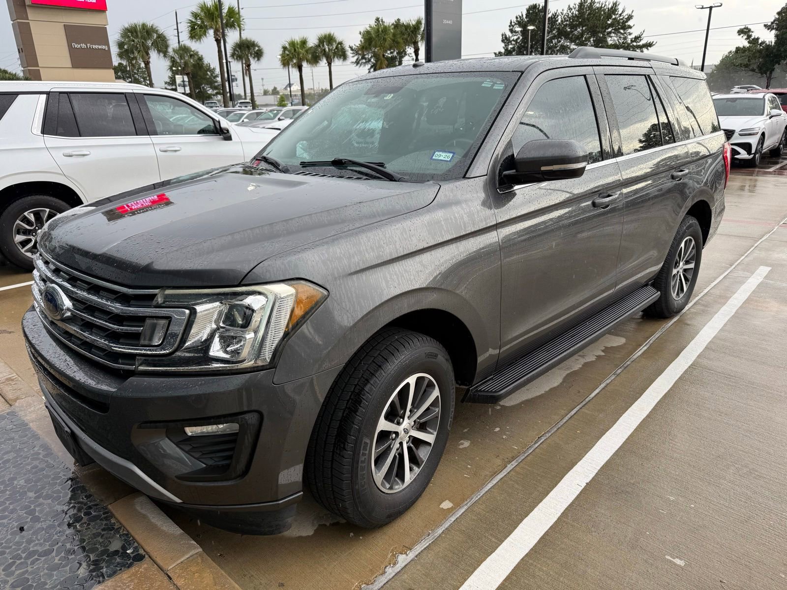 2018 Ford Expedition XLT's photo