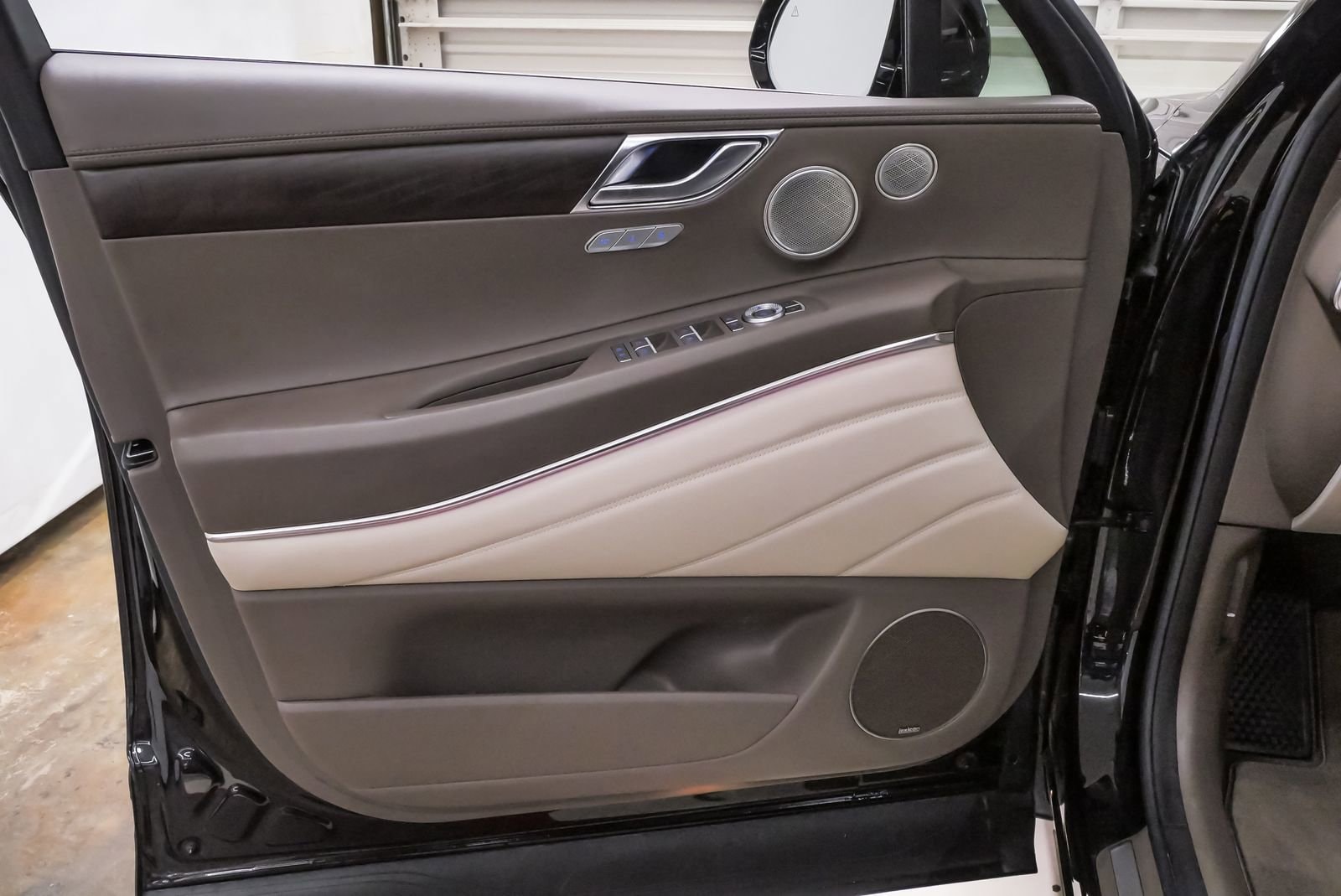 2023 GENESIS GV80 Standard - Photo 25