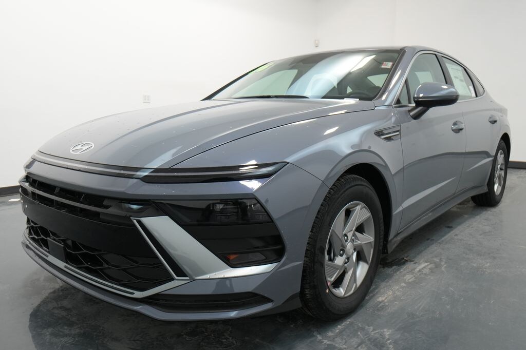 New 2026 Hyundai Sonata SE Sedan