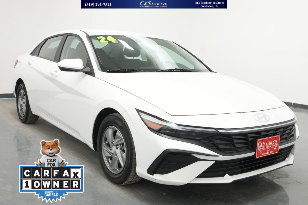 Used 2024 Hyundai Elantra SE Sedan