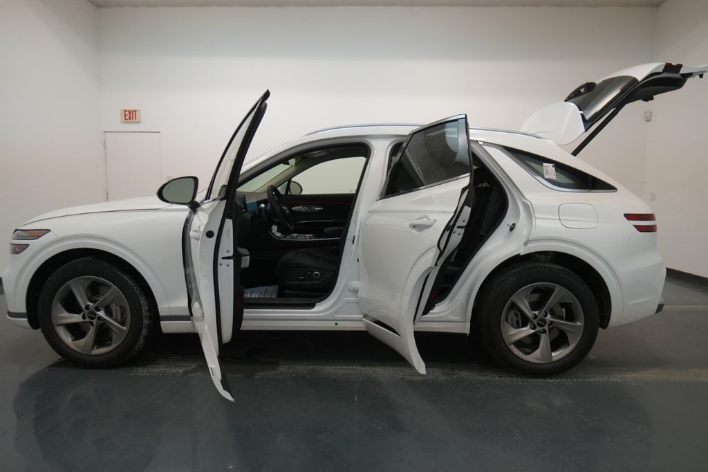 2026 GENESIS GV70 Standard - Photo 29
