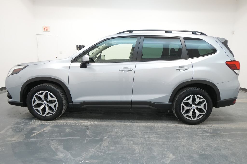 Used 2023 Subaru Forester Premium SUV