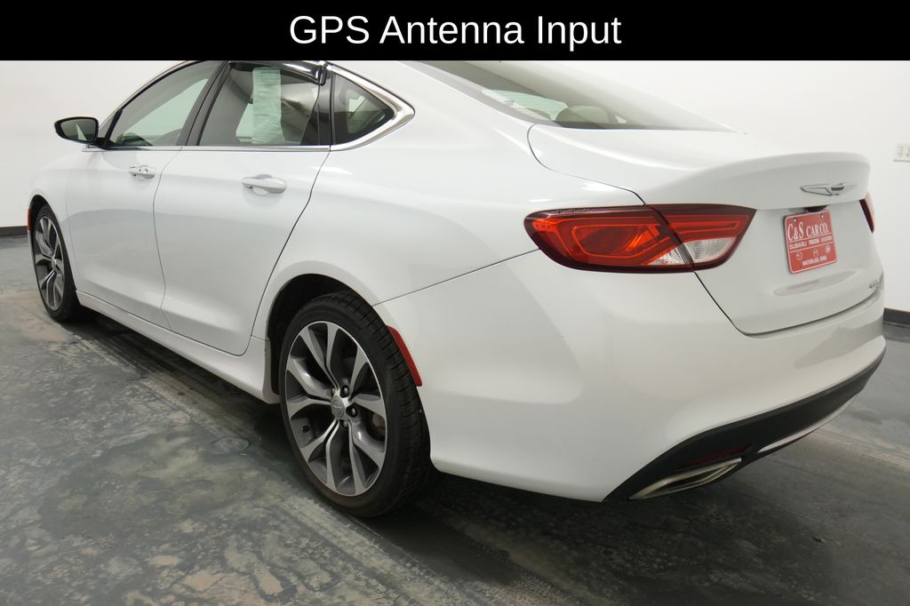 2015 Chrysler 200 C - Photo 6