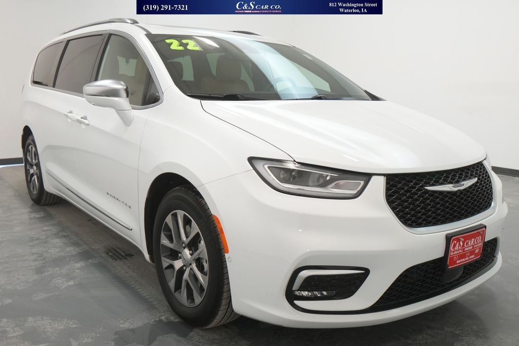 Used 2022 Chrysler Pacifica Hybrid Pinnacle Van Passenger Van